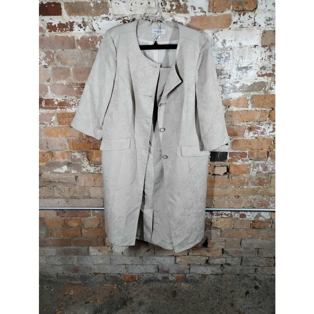 Danillo Womens Plus 2-Piece Vibrant Long Jacket & Dress Suit Set Size 20w